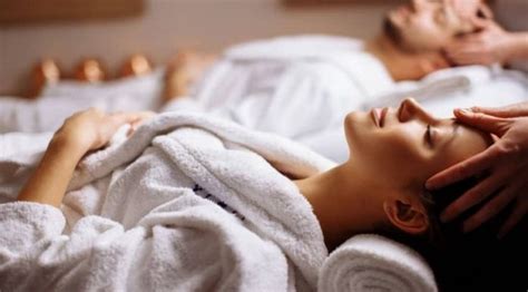 Massage sensuel complet du corps Massage sexuel Saint Léonard